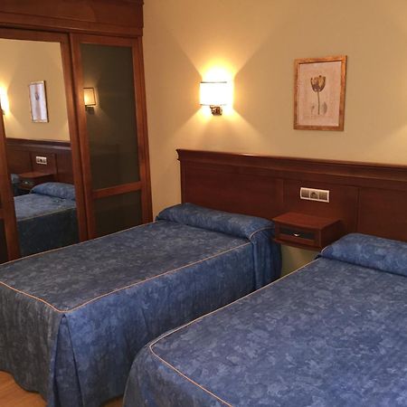 Hostal Tio Pepe II Bembibre  Kamer foto